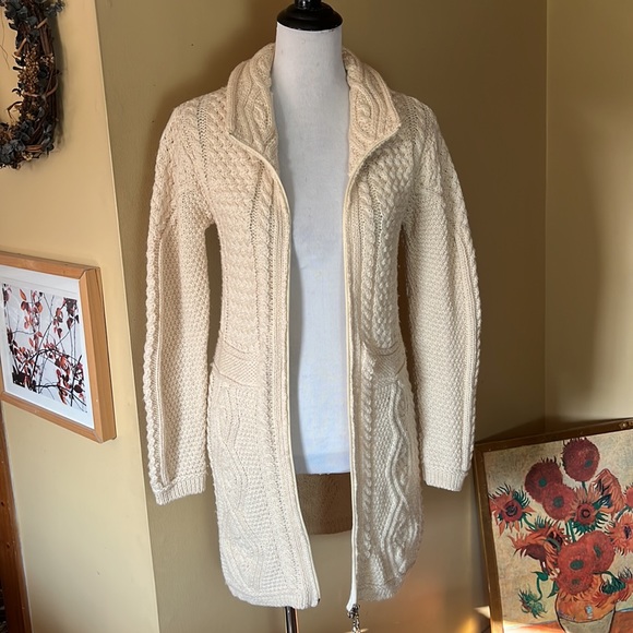 ARAN MOR IRELAND Size Small Long Fisherman Sweater Ecru Cableknit Zip Front - Picture 11 of 16